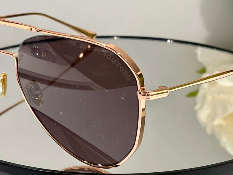 Picture of Tom Ford Sunglasses _SKUfw52329886fw